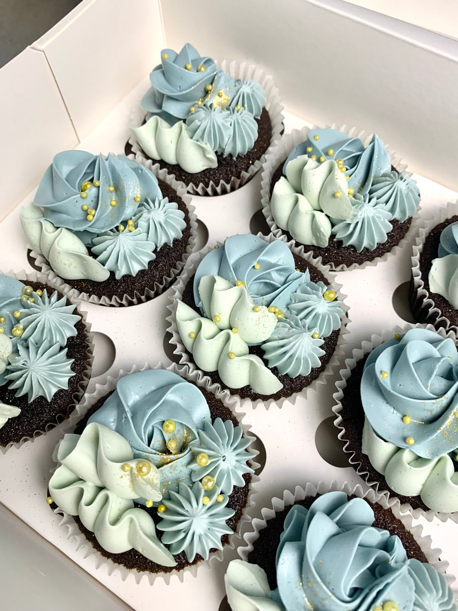 Blue/Gold Deluxe Cupcakes