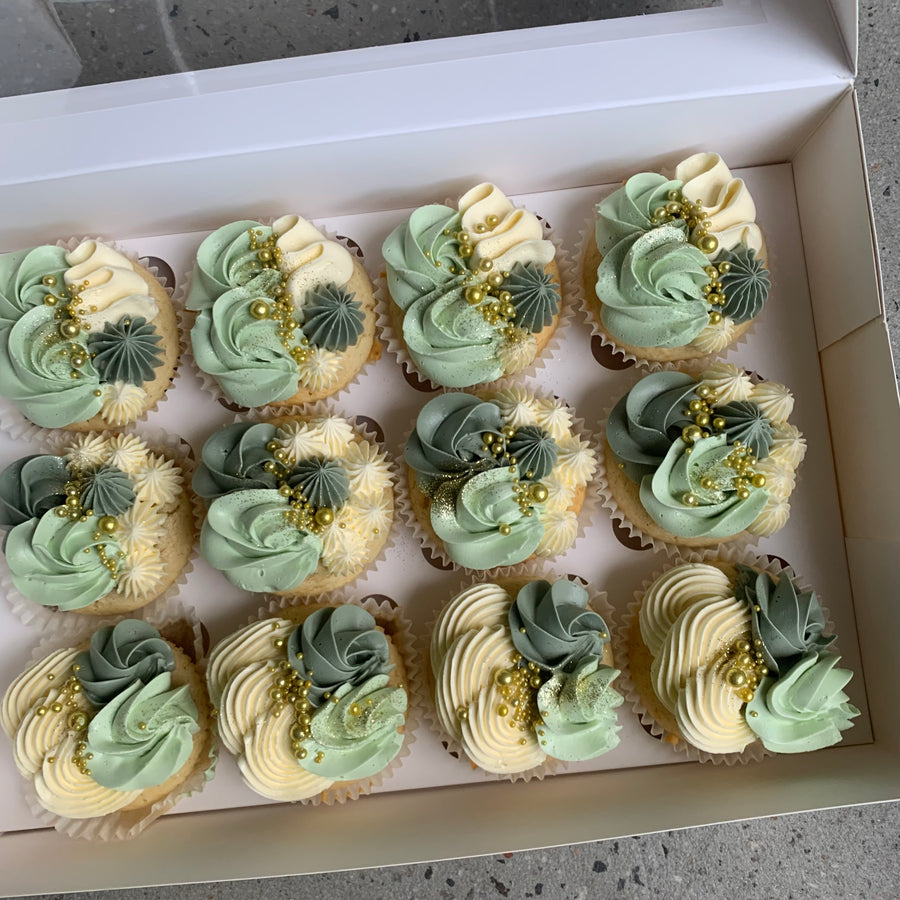 Sage/Gold Deluxe Cupcakes