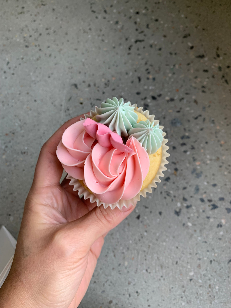 Blue/Pink Cupcakes